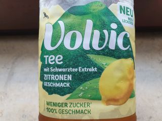 Volvic® Tee Zitronen Geschmack (II)